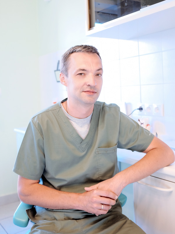 Субботин Андрей Геннадьевич<br/>Врач стоматолог-ортопед